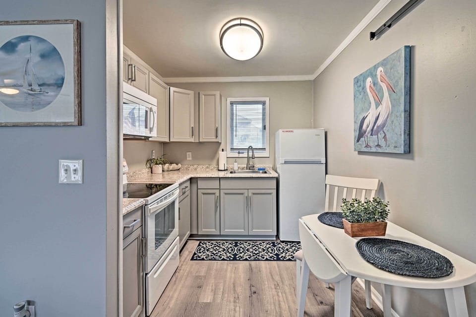 Kitchen | Keurig Coffee Maker | Updated Appliances