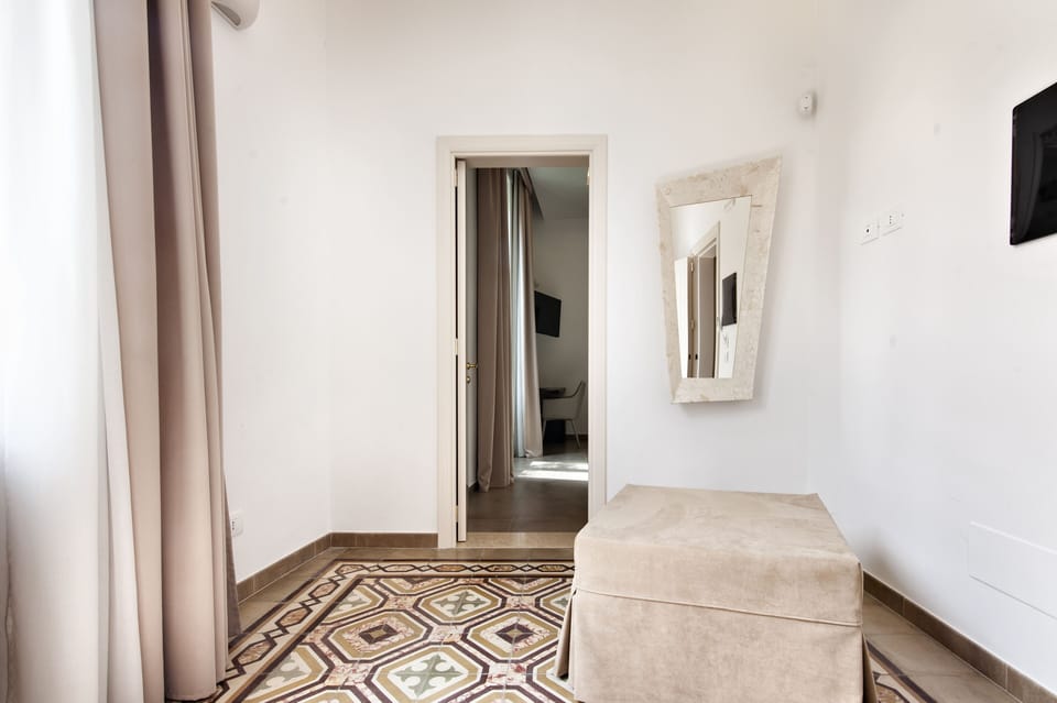Studio Suite, 1 Bedroom, Hot Tub | Free WiFi