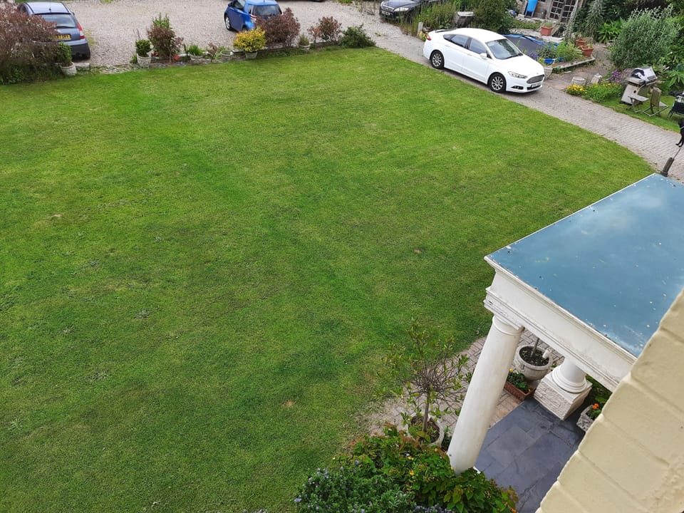 Apartment | Garden