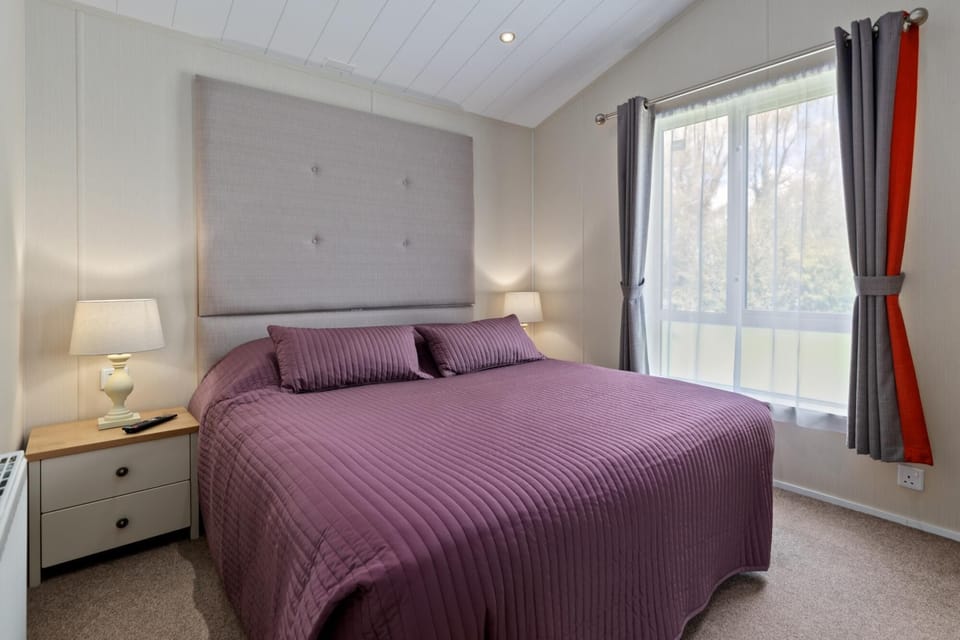 St Mary s View - Luxury Lodge Short Walk to Beach Parking House in Wales