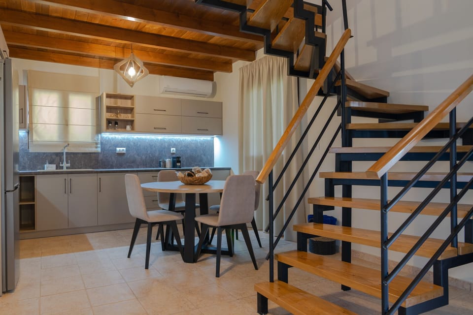 Kipo Paradiso Resort, Comfortable Dining Area