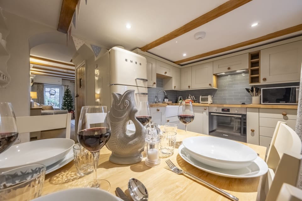 Ground floor: Kitchen with dining area