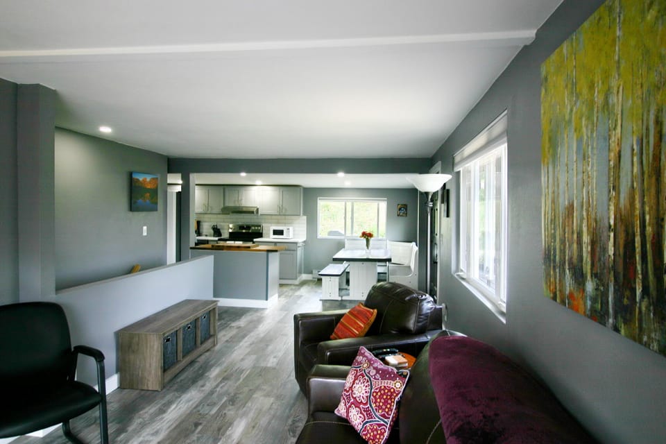 Livingroom/Dining Kitchen
