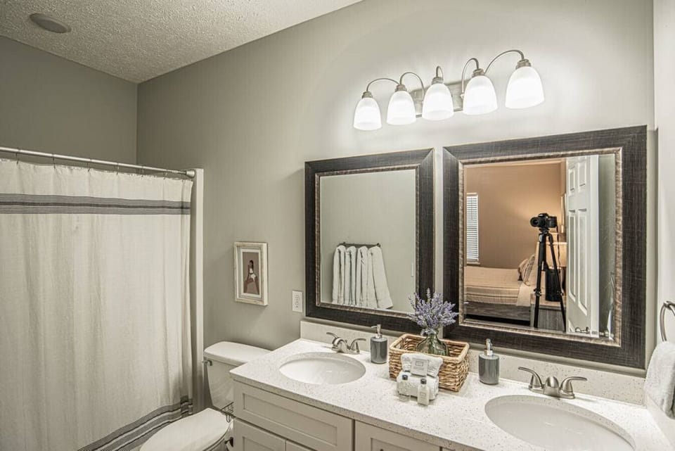 Master Bathroom - Shower Stall