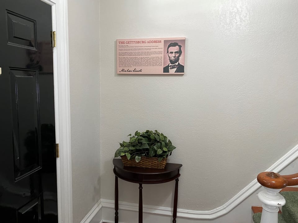 Beautiful accent table near the entryway