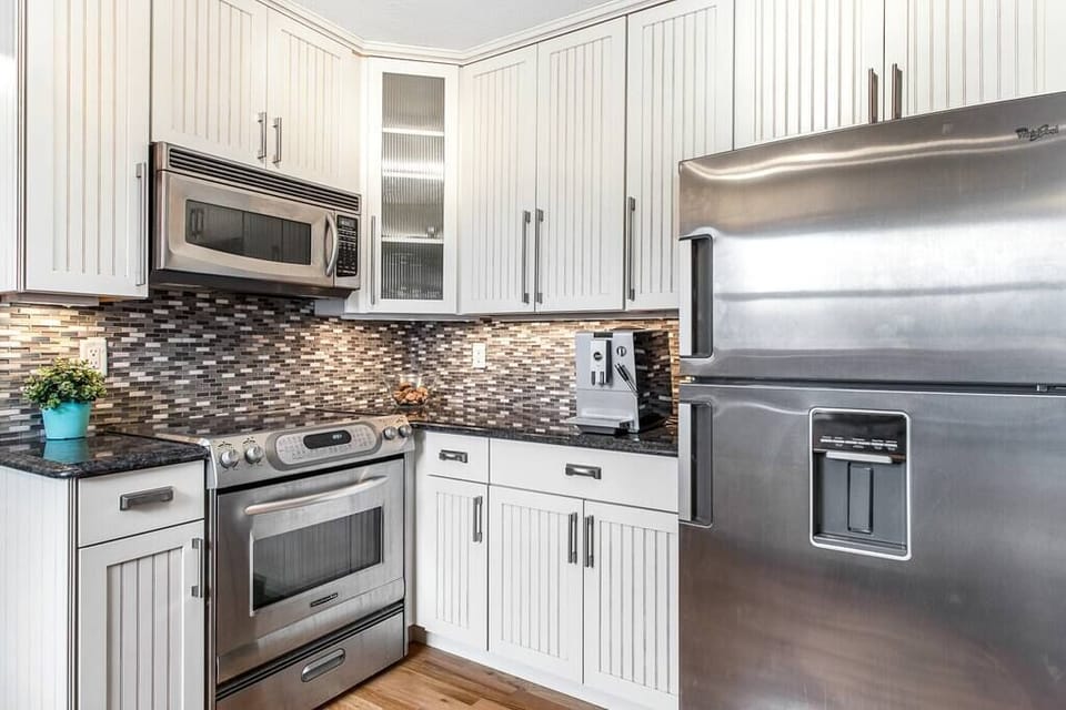 Glenn Haven Getaway Kitchen Fully Stocked