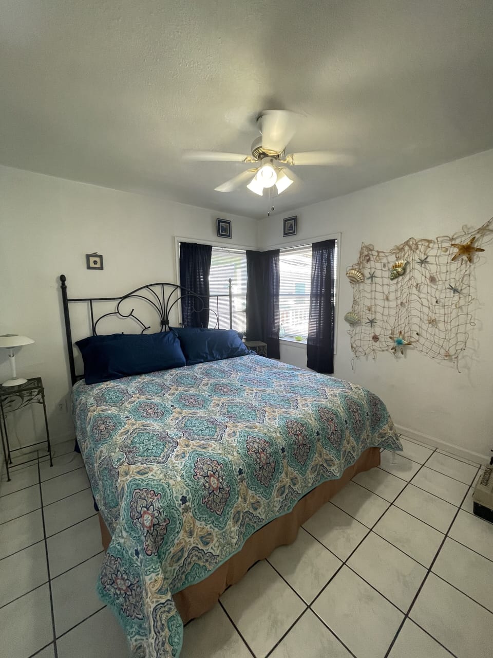 Master bedroom, King size bed