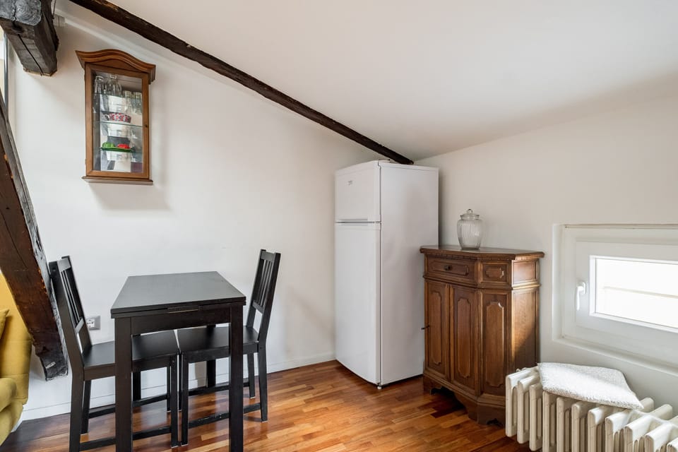 Condo | Living room | 24-inch flat-screen TV with digital channels, TV