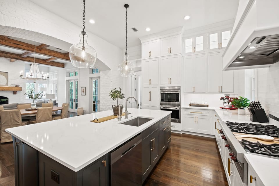 First Floor: Kitchen