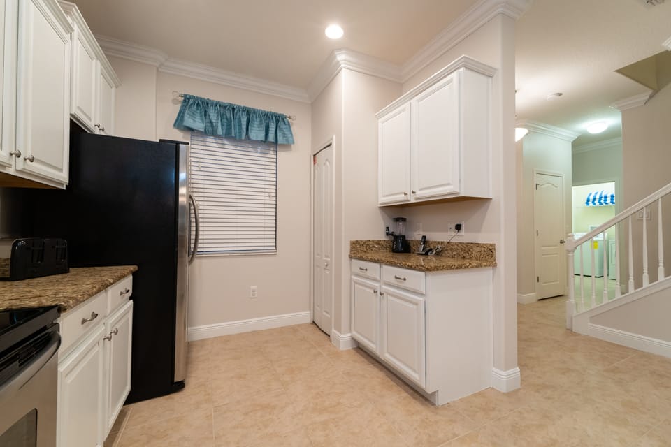 Other side of kitchen