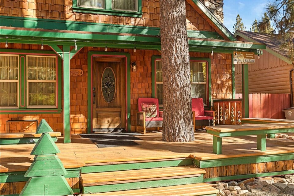 Enjoy a nice cup of coffee on the front porch in the morning!