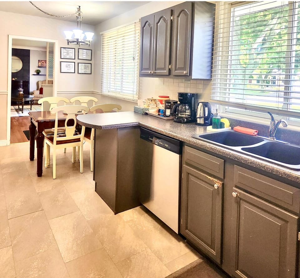 main floor kitchen