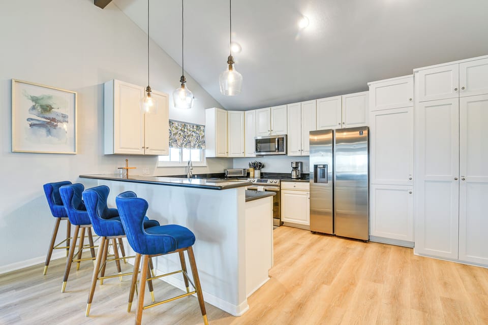 Kitchen | Cooking Basics | Dishwasher | Pots & Pans | Keurig & Drip Coffee Maker
