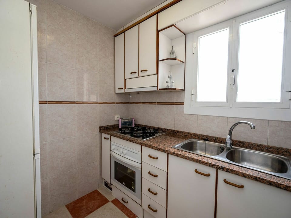 Cabinetry, Kitchen Sink, Tap, Sink, Countertop, Furniture, Window, Plumbing Fixture, Building, Kitchen