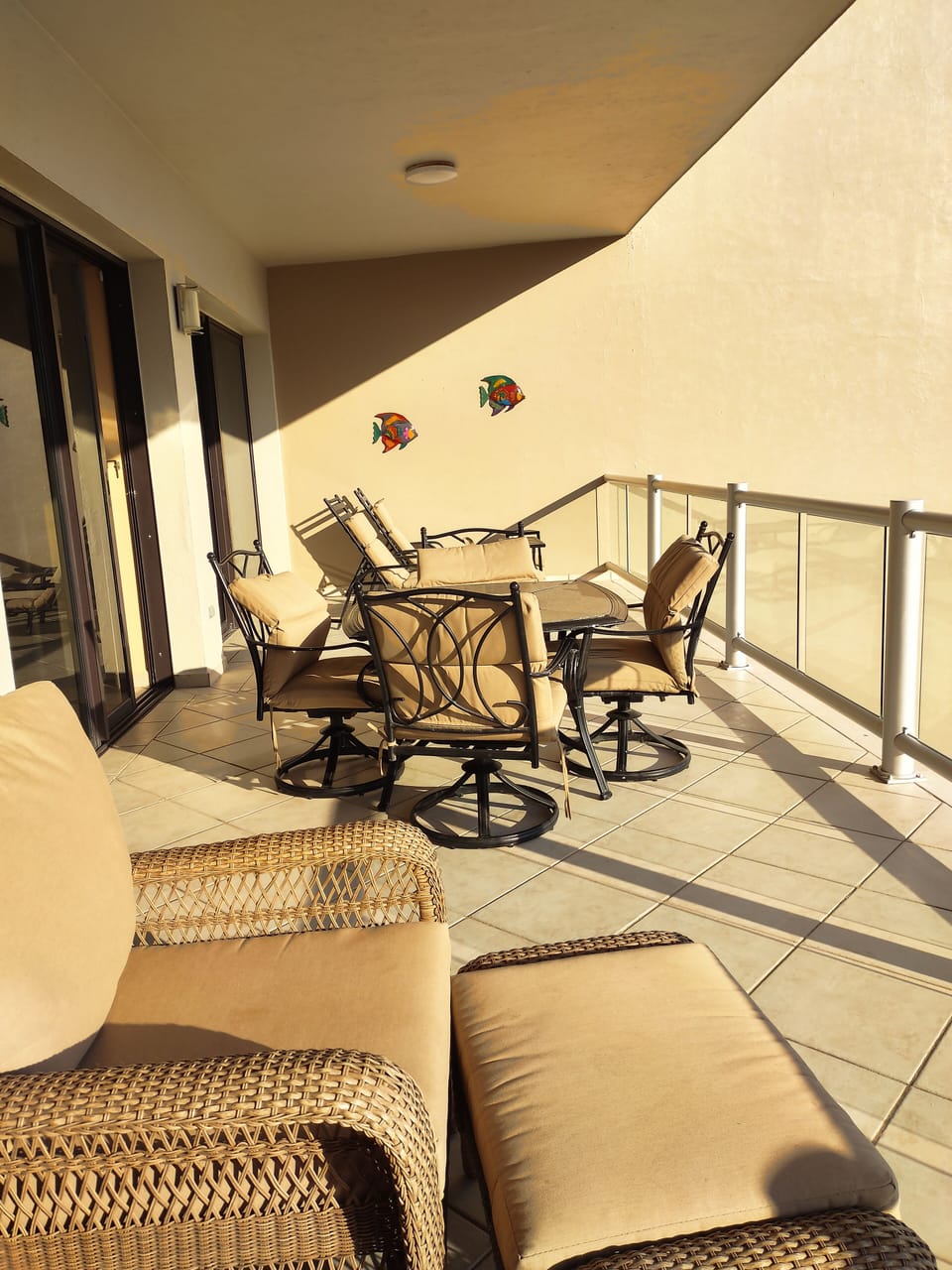 Balcony with 3 sliding doors