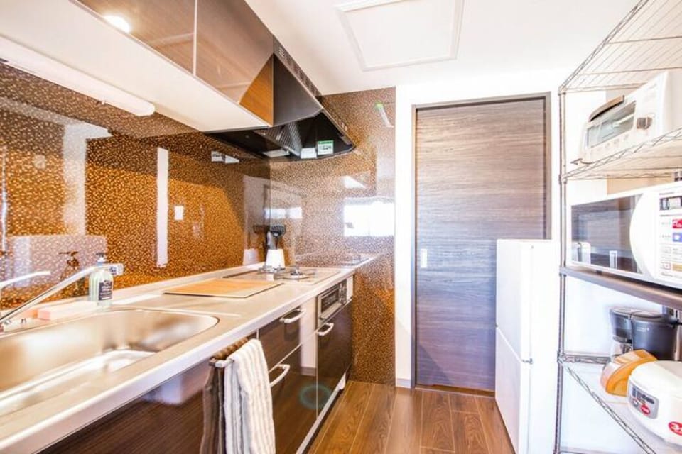 Apartment, Non Smoking | Private kitchenette | Fridge, microwave, stovetop, coffee/tea maker