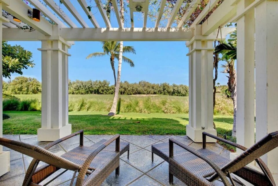 Outdoor seating with views of the surrounding golf course