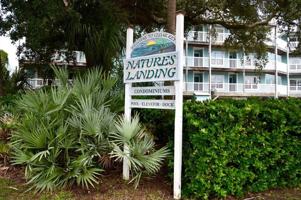 One of the premium condo complexes on island!