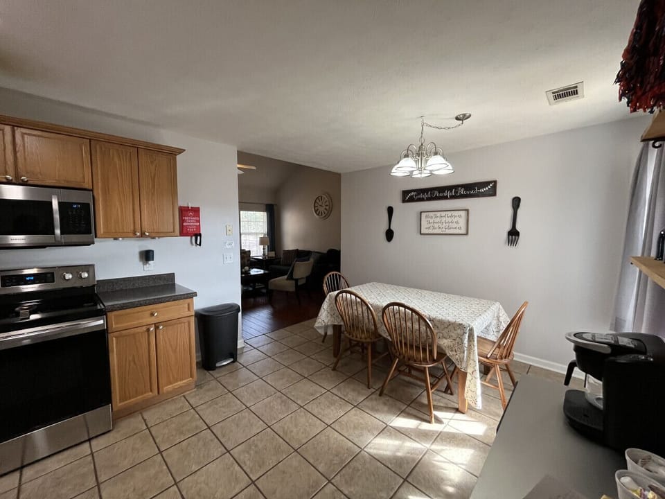Eat-in kitchen open to great room