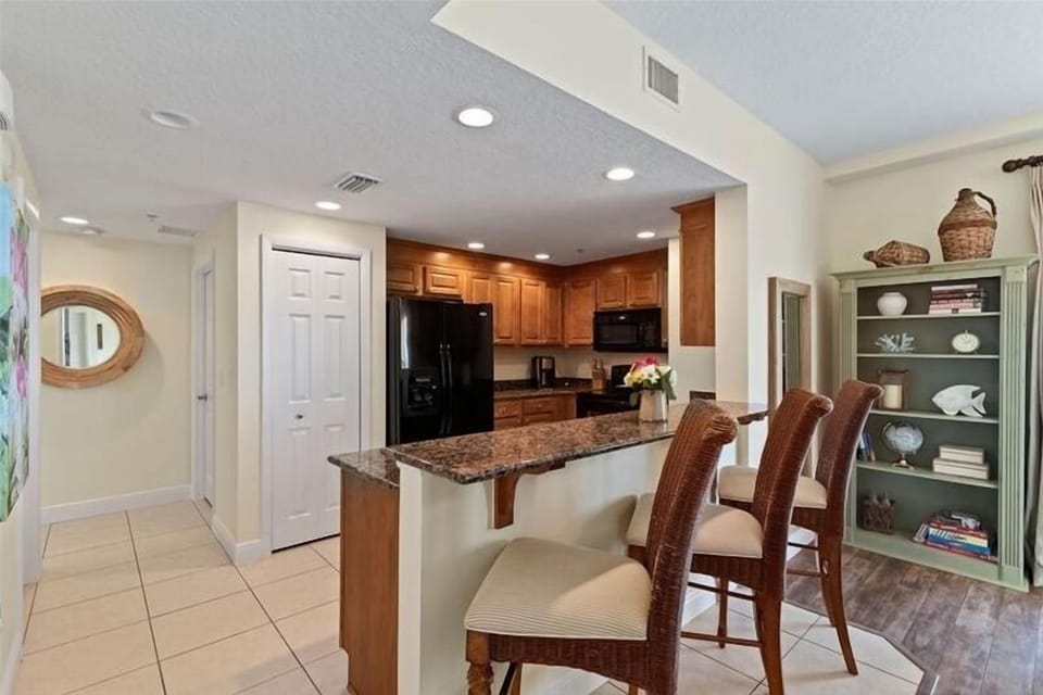 Breakfast Bar