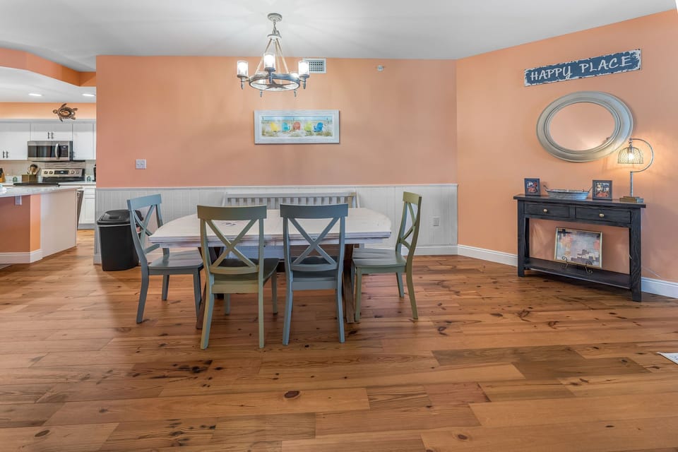 Large dining space with seating 6