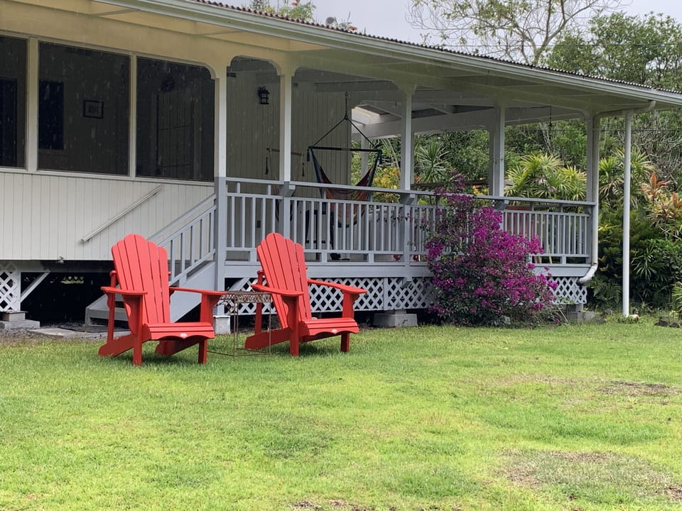 Front deck and screened lanai