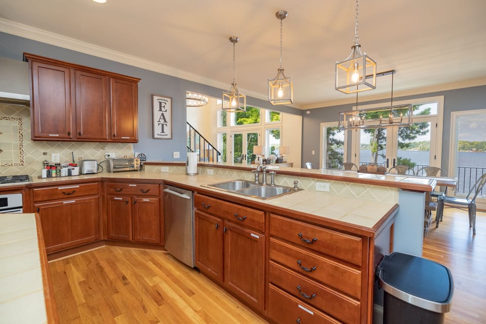 Fully stocked gourmet kitchen.