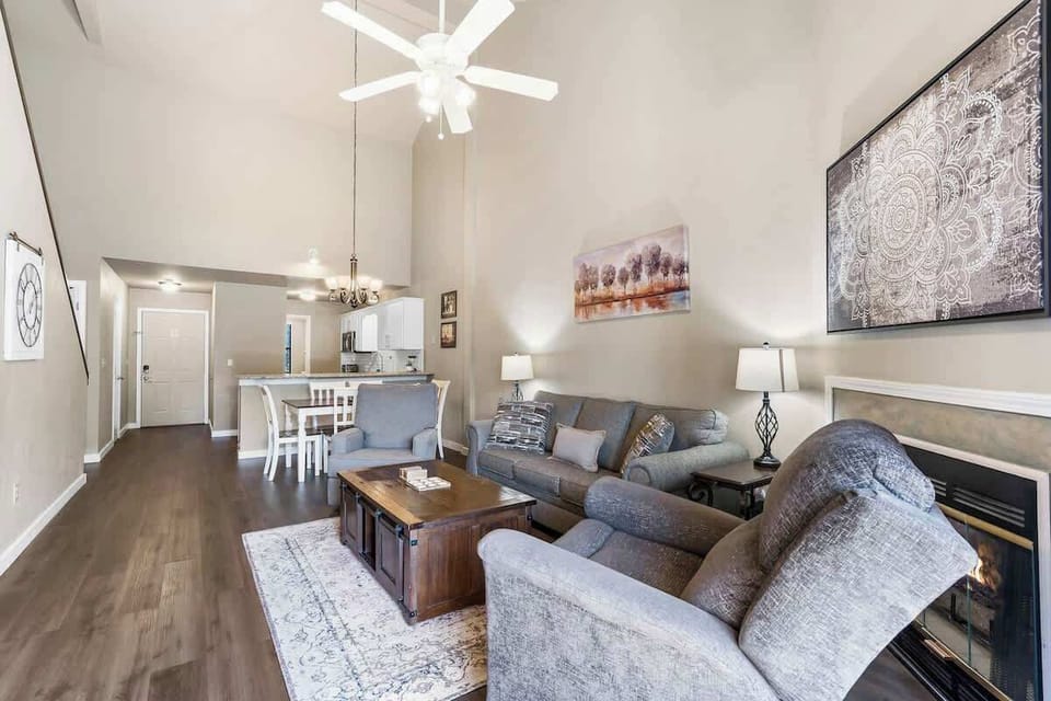Family room. 