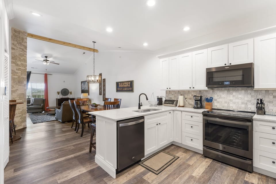 Full Kitchen