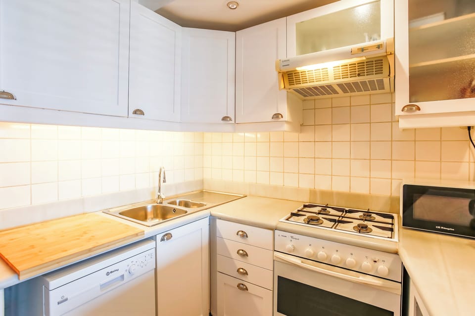 Apartment, 2 Bedrooms, Ocean View | Private kitchen