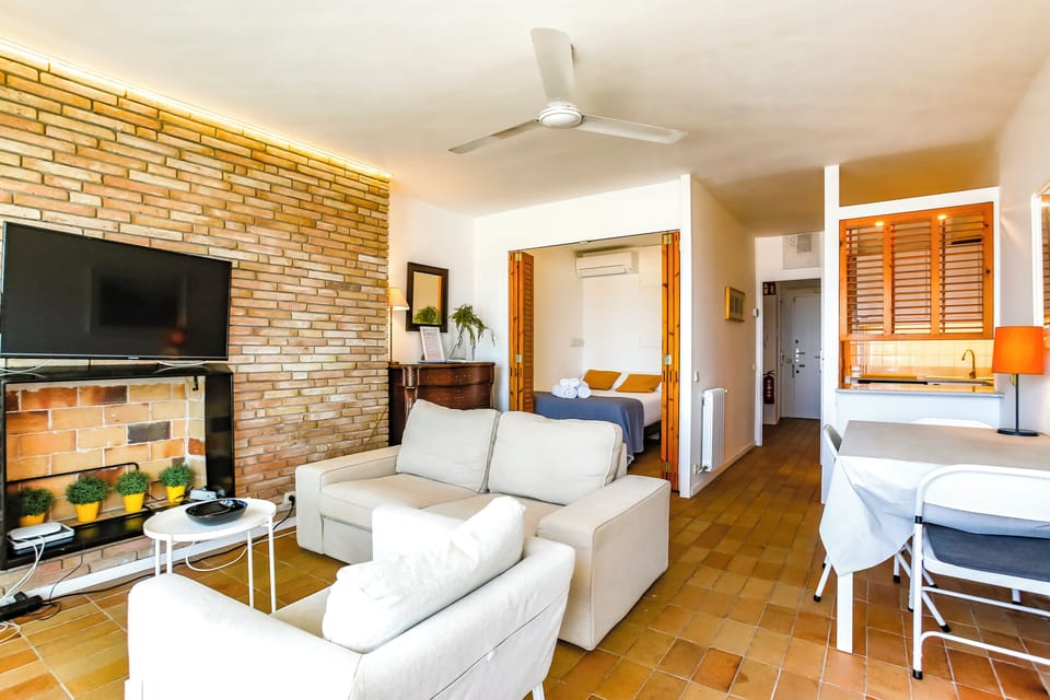 Apartment, 2 Bedrooms, Ocean View | Living area