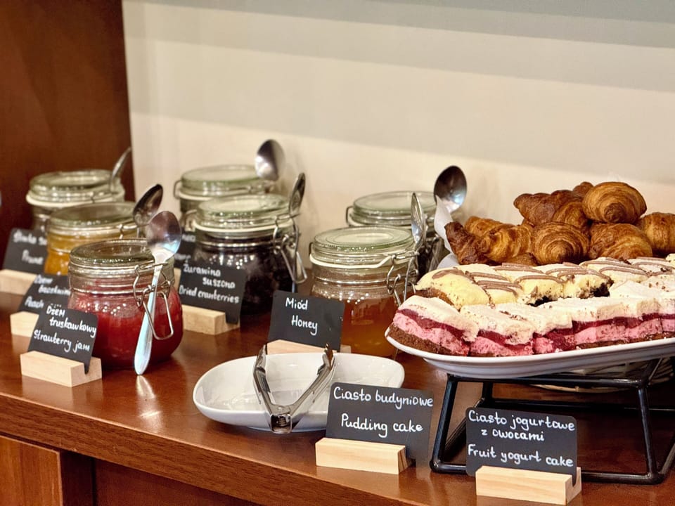 Daily buffet breakfast for a fee