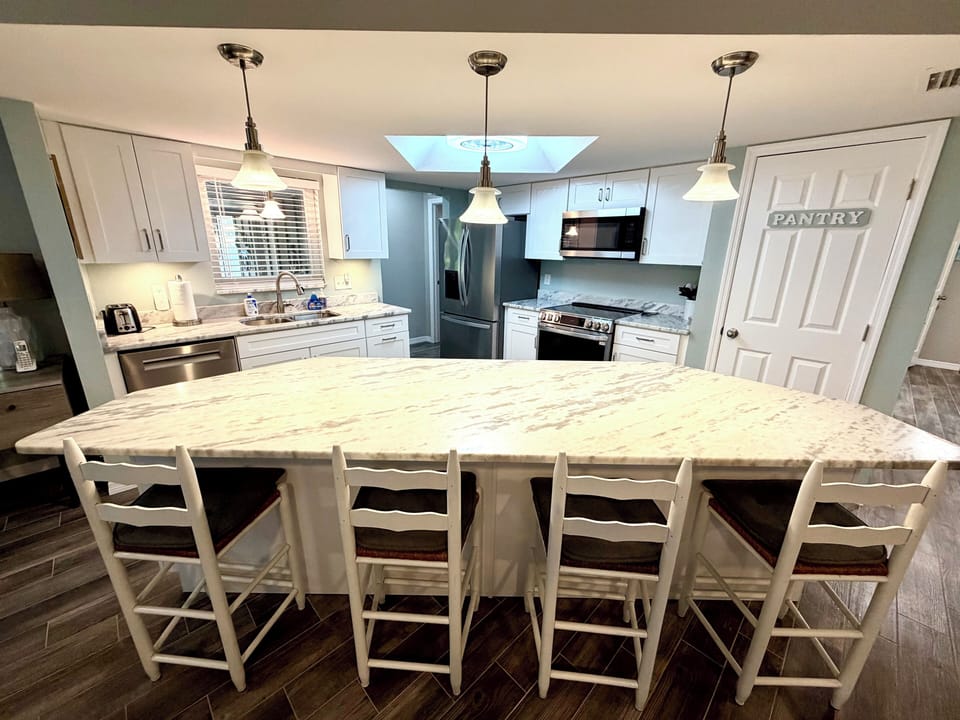 Brand New Kitchen and appliances