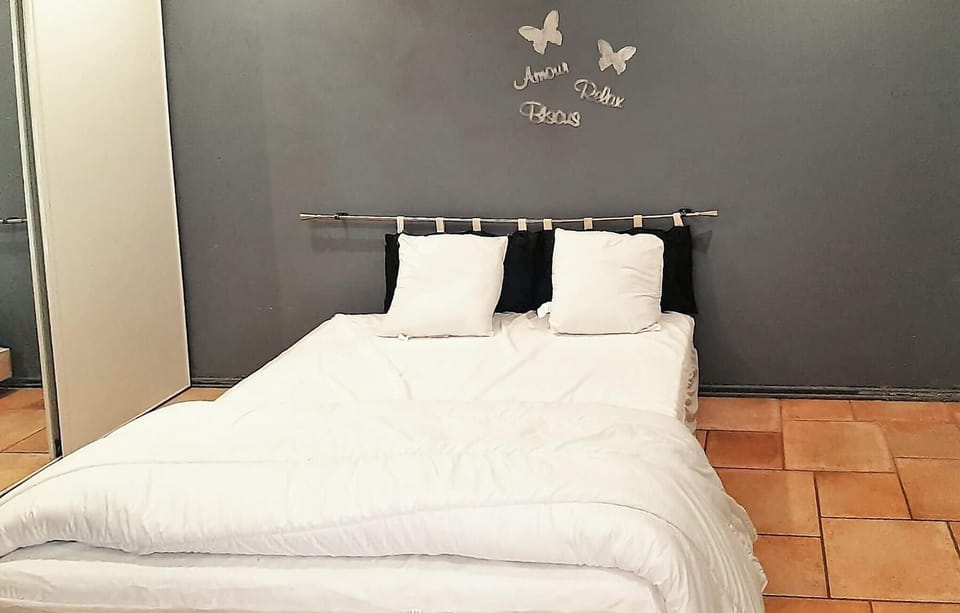 bed