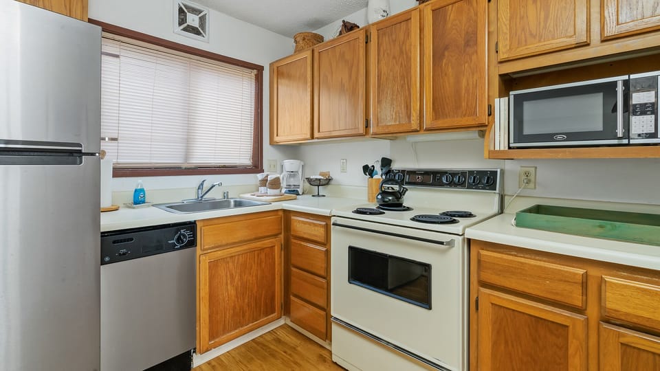 Sealodge at Princeville #C6 - Fuly Equipped Kitchen - Parrish Kauai
