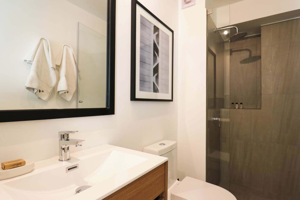 Modern bathroom
