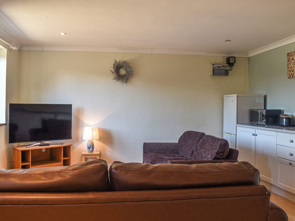 Open plan living space | Honeypot Cottage, Piltdown, near Uckfield