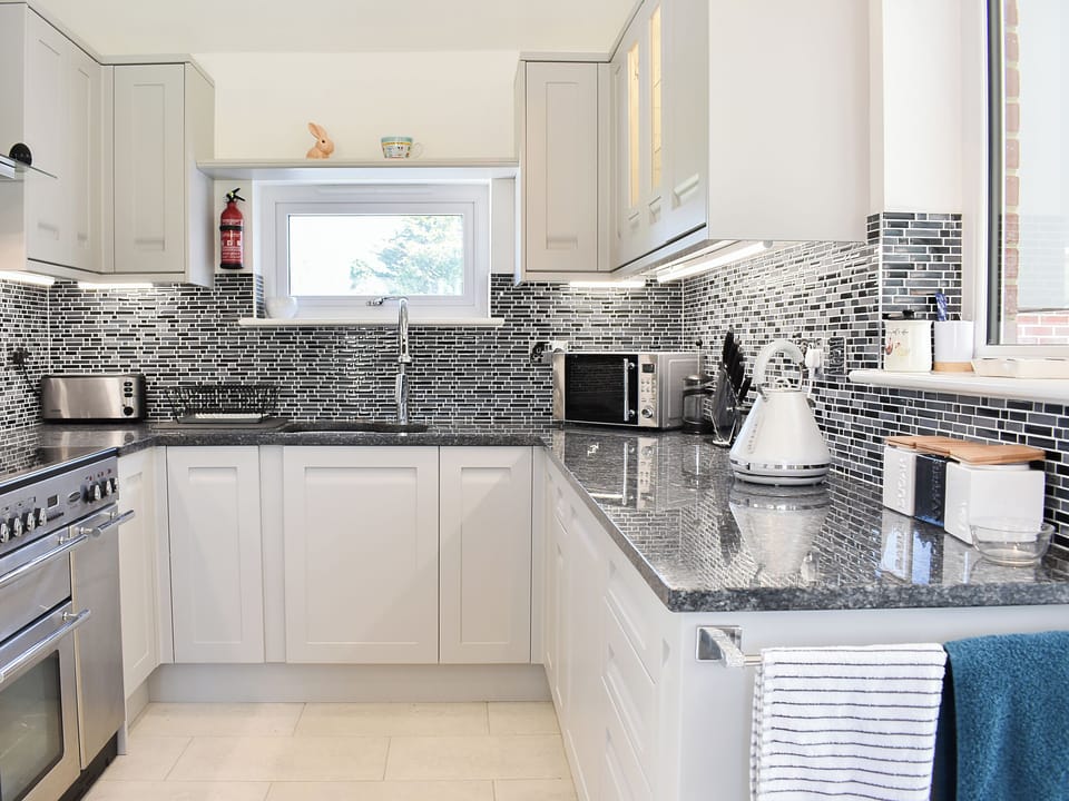 Kitchen | Trees Annexe, Cowes