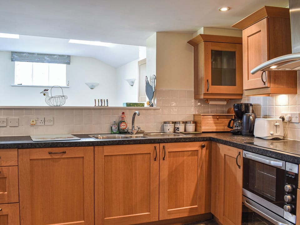 Kitchen/diner | Myrtle Cottage, Puncknowle