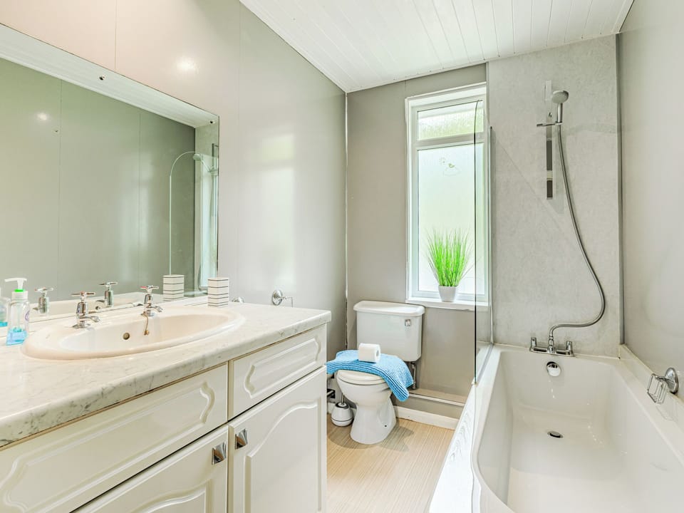 Bathroom | West Brae, Bishops Tawton, near Barnstaple