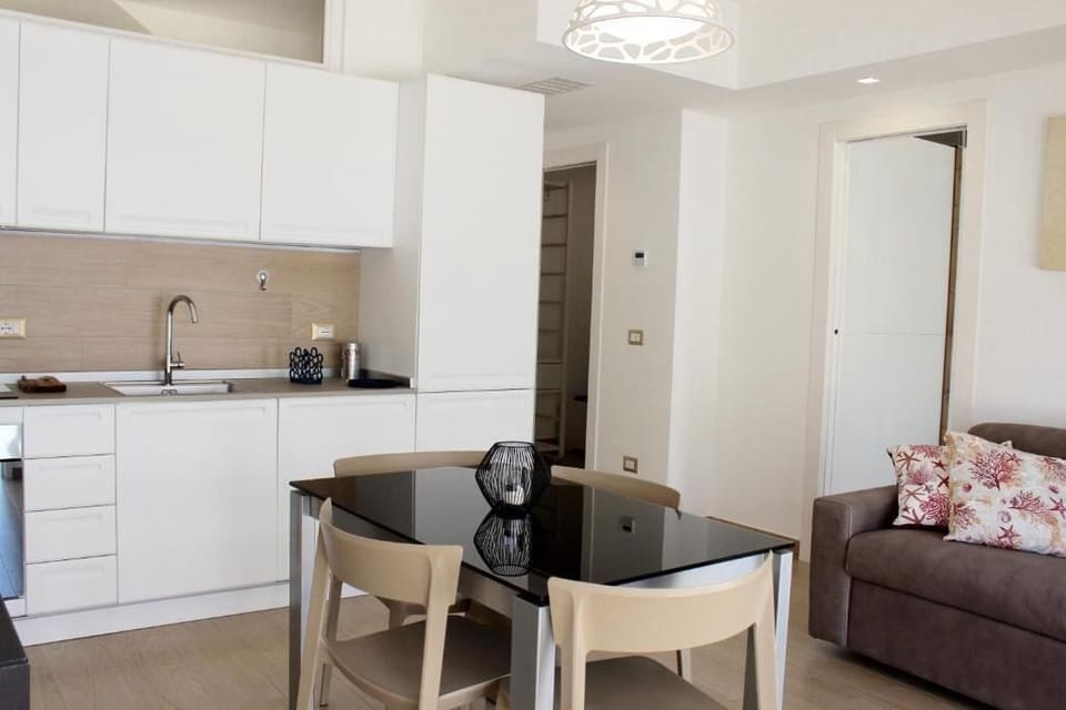 Family Room | Private kitchen