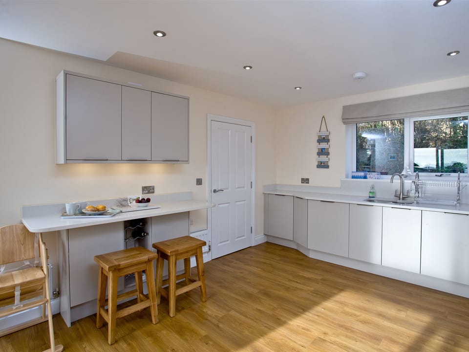 Kitchen | Orestone View - Orestone House, Teignmouth