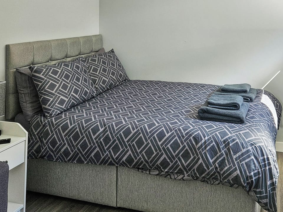 Double bedroom | Harris - Hebridean Holiday Huts, Stornoway