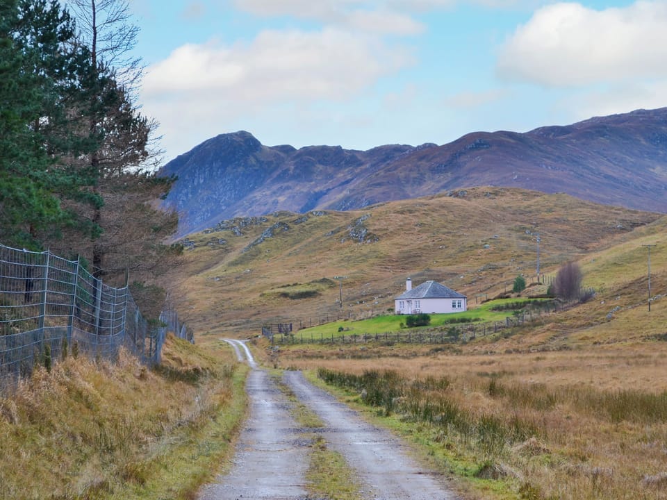 Surrounding area | Braigh na Leitre - Strathconon Cottages, Strathconon, Muir of Ord