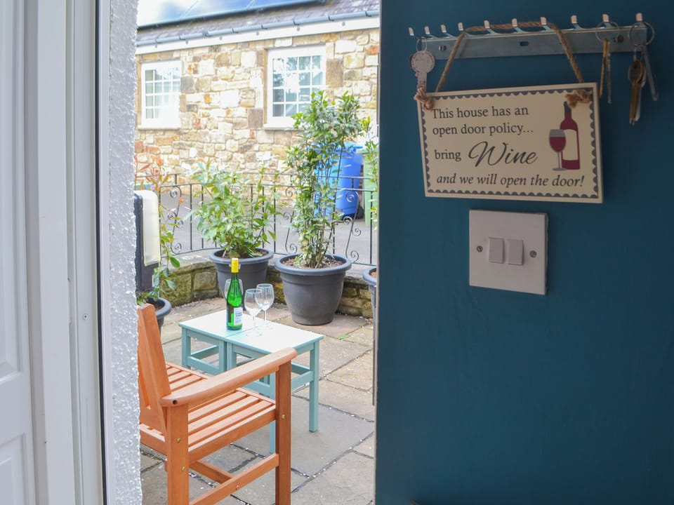 Interior | Warwick House, Felton