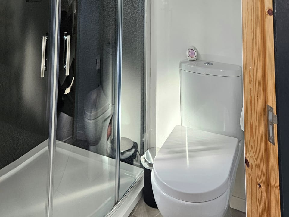 Bathroom | Lewis - Hebridean Holiday Huts, Stornoway