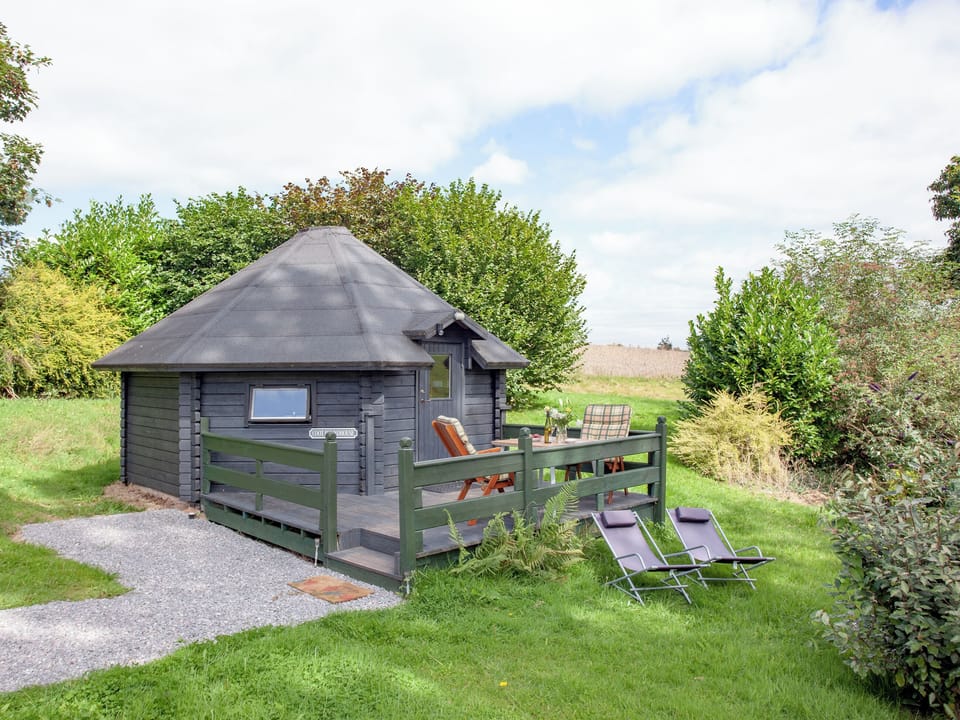 Exterior | Coot Roundhouse - Ponsford Ponds, Knowle, near Cullompton