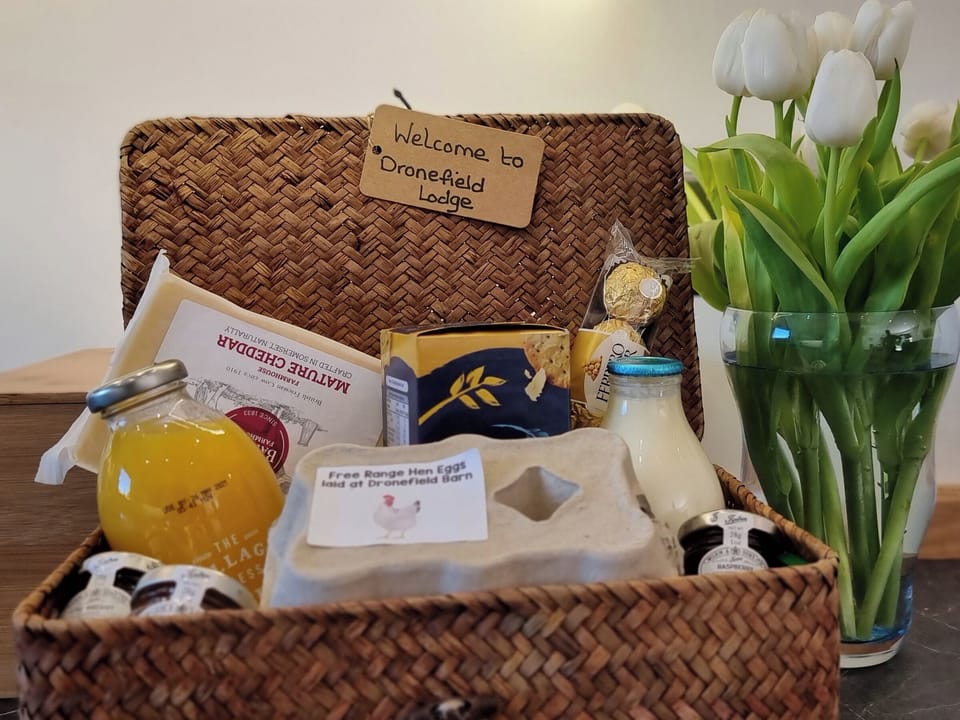Welcome pack | Dronefield Lodge, Somerton