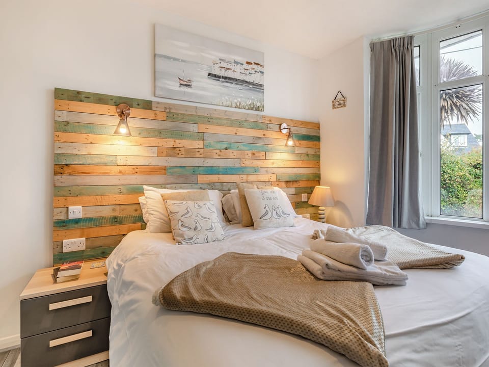 Double bedroom | Driftwood - Blue Waters Apartments, Goodrington, near Paignton