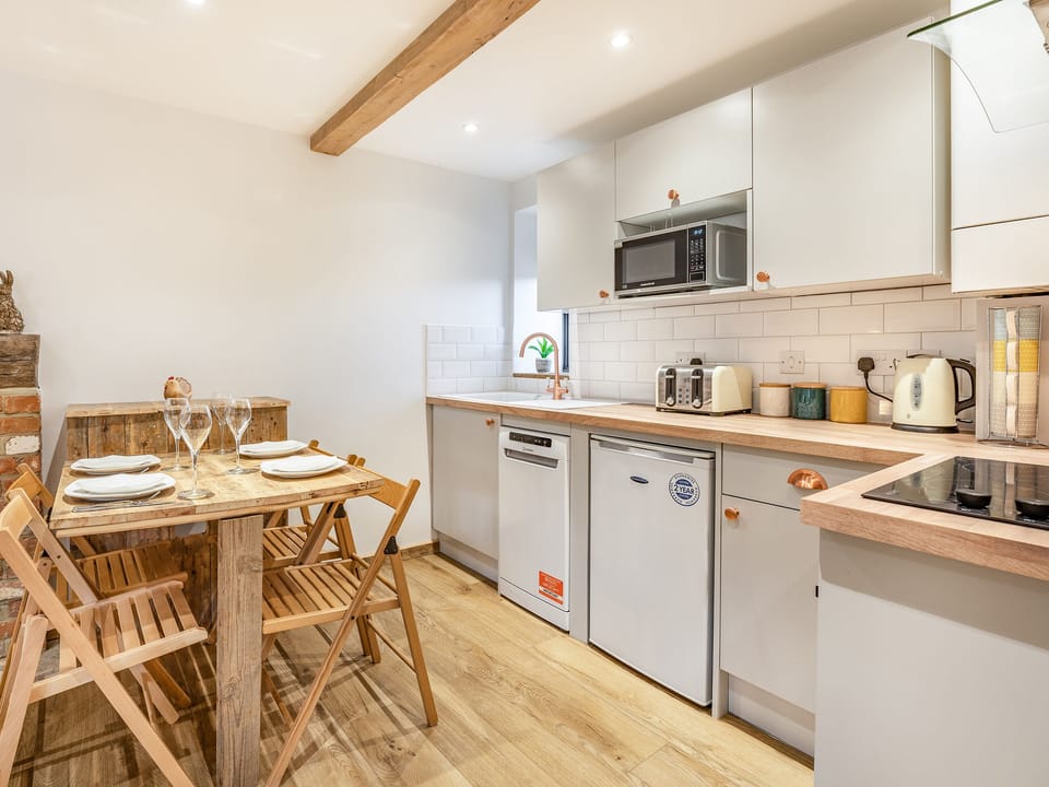Kitchen | The Hayloft - Cooks Castle Farm, Wroxall, near Ventnor